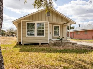 1012 E Market St, Sinton, TX 78387