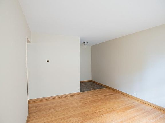 3rd image of 3829 N Humboldt Blvd #6