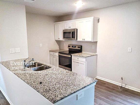 3rd image of 3906 Park Ave
