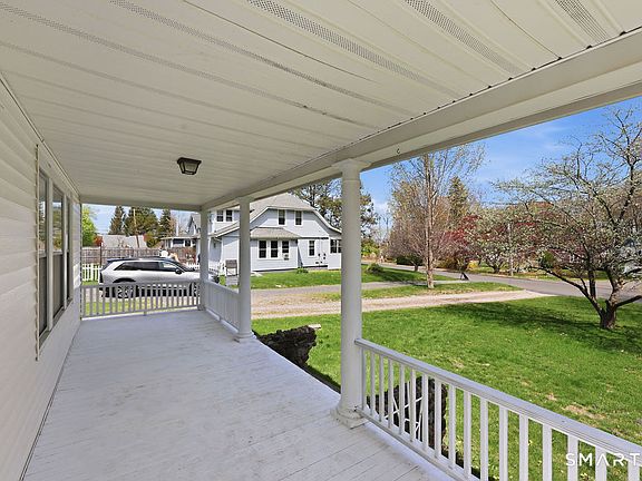 4th image of 30 Old Wolcott Road