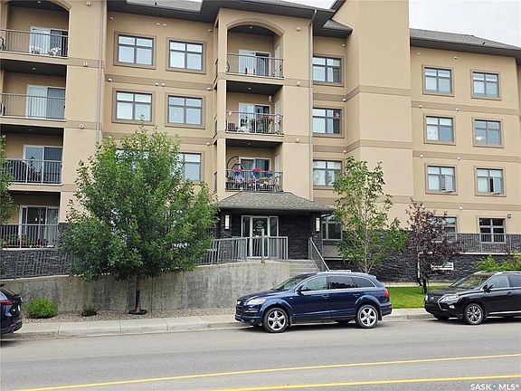 2nd image of UNIT 106-3630 Haughton ROAD E