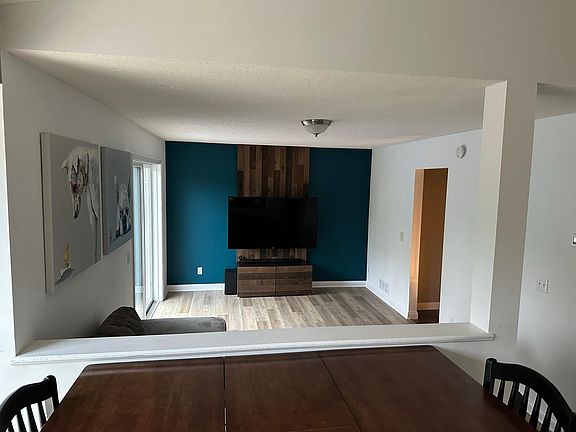 3rd image of 8600 Alisa Ct