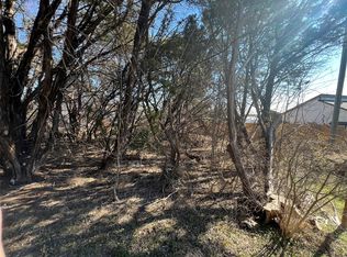 915 Colorado River Dr, Granbury, TX 76048