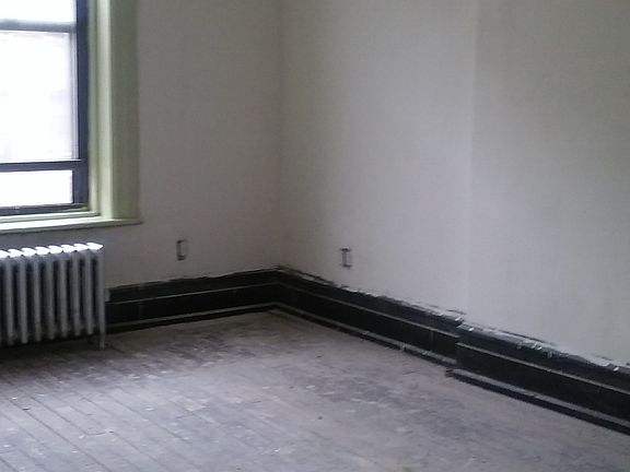 4th image of 457 W 147th St