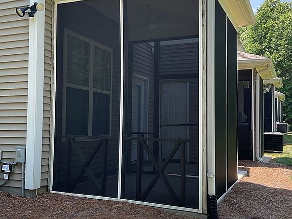 3rd image of 2361 Loch Stone Dr