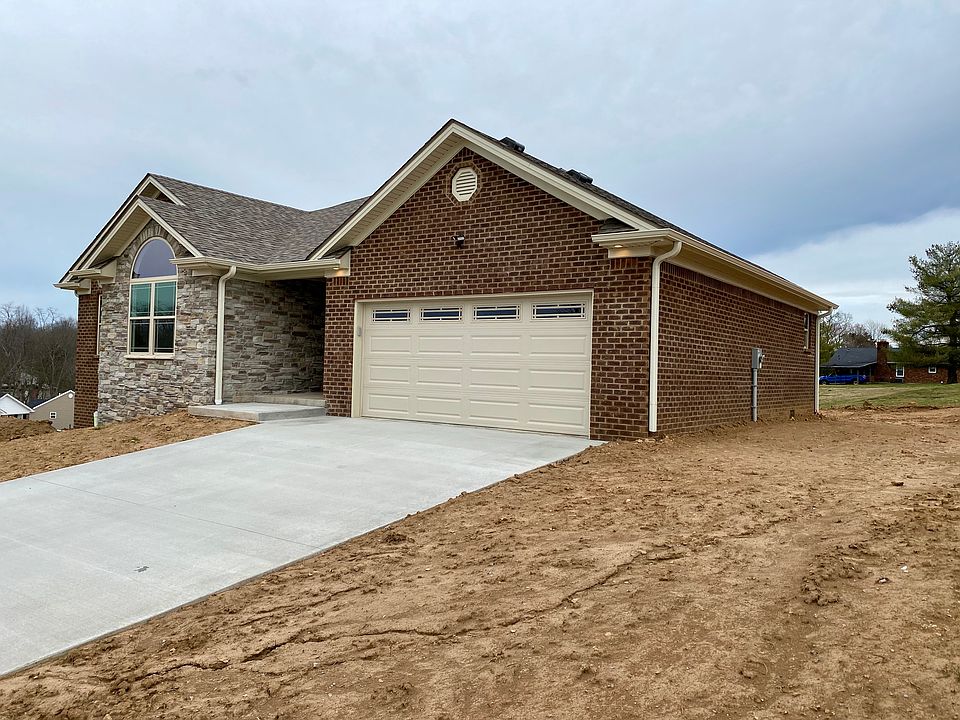 102 Max Cavnes - DANVILLE