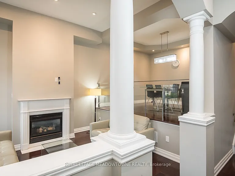 3486 Eglinton Ave W — Photo 38