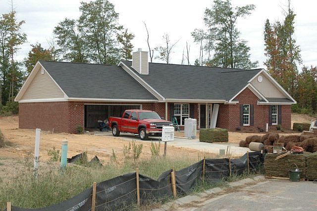 1st image of 2054 Lake Forest Dr