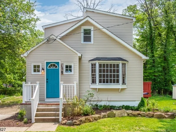 157 Madison Trl, Hopatcong Boro, NJ 07843