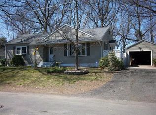 36 Fairhaven Dr, Springfield, MA 01151