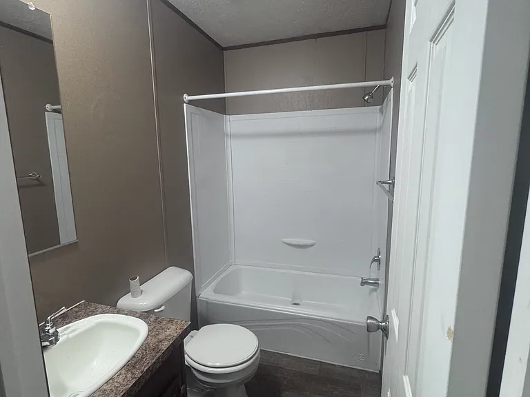 5595 Highway 90 E #124 — Photo 11