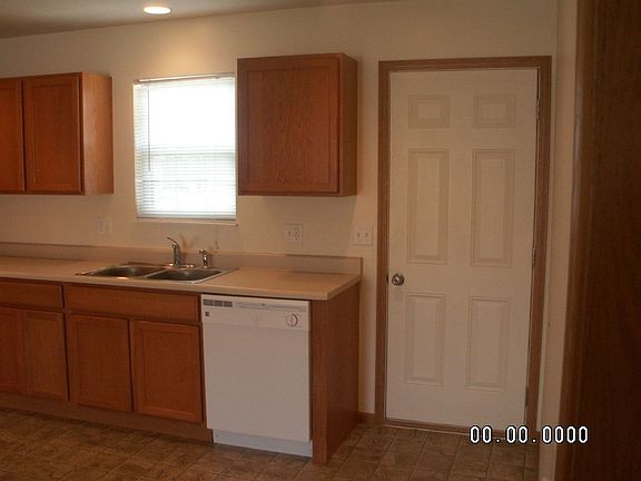 4th image of 2230 Morning Glory Cir