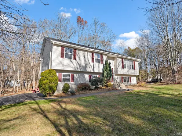 171 East Road, Wallkill, NY 12589