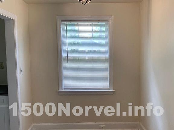 Dining or office space