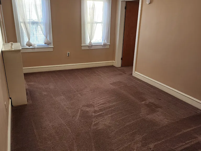 607 Mill St #2 — Photo 9
