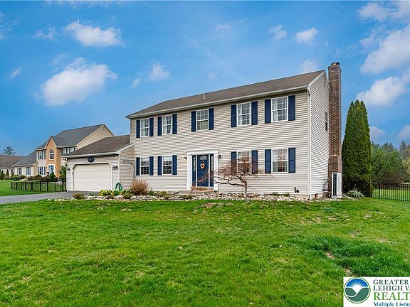 2nd image of 174 Cherry Hill Rd