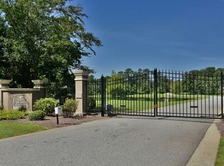 1906 Groves Ln, Albany, GA 31721