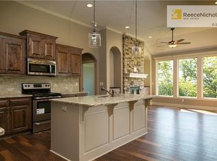 25470 W 144th Ct, Olathe, KS 66061