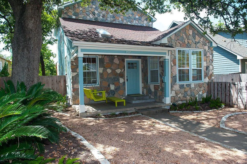 4 bed, 2030 sqft, $4,950 — Photo 3