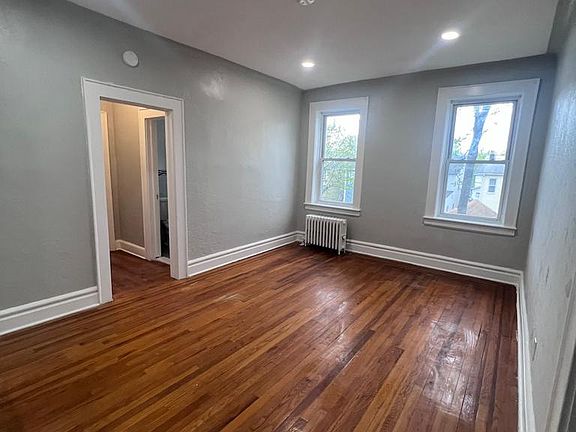 5th image of 386 Stuyvesant Ave APT 1