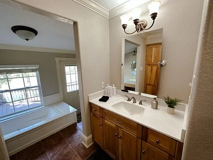 38 Martha Ln — Photo 22