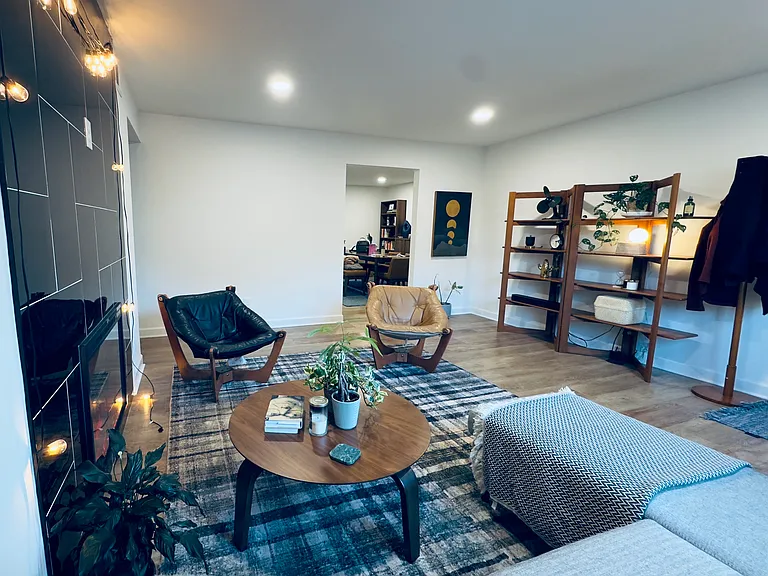 275 Winding River Dr — Photo 6