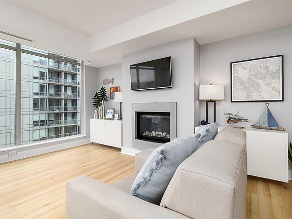 3rd image of 31 Kings Wharf Pl #802