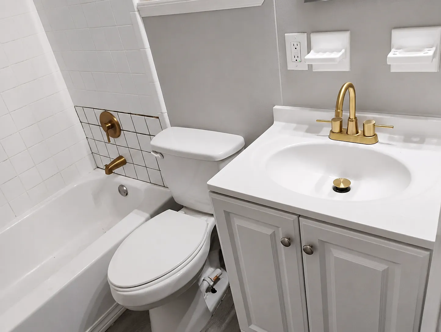 3 bed, 850 sqft, $1,620 — Photo 3