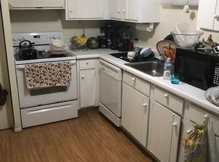 918 Ridge Sq, Elk Grove Village, IL 60007