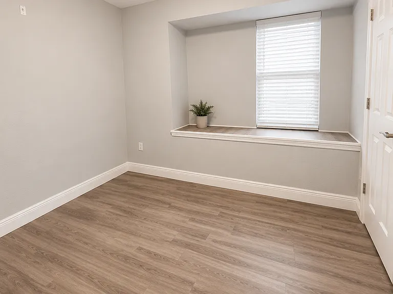 531 Lakemont Ave NW — Photo 16
