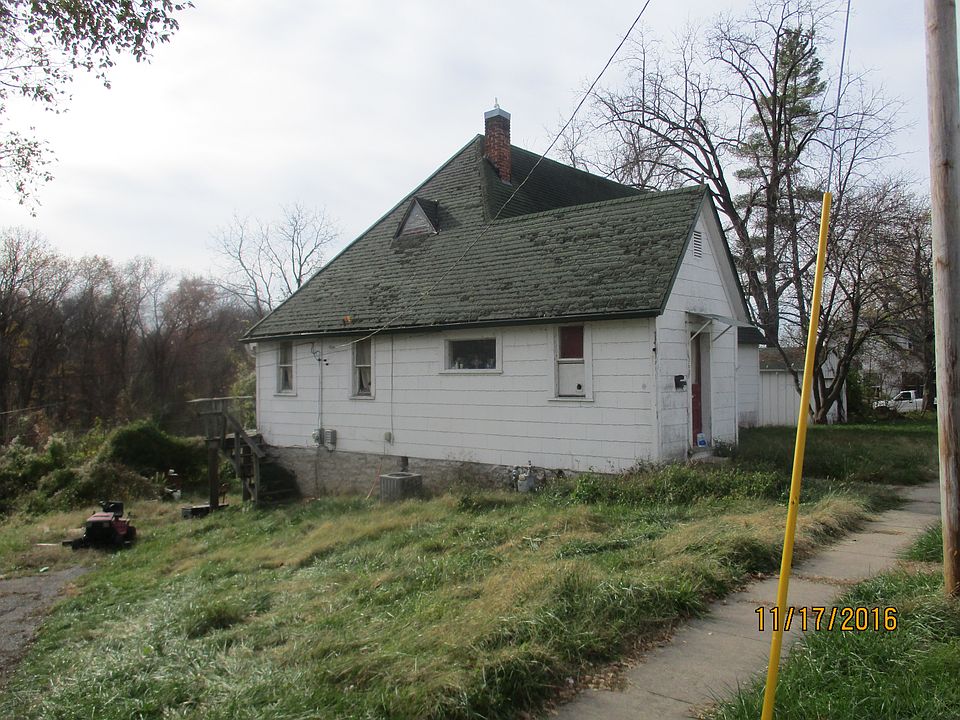2nd image of 560 Broadway St