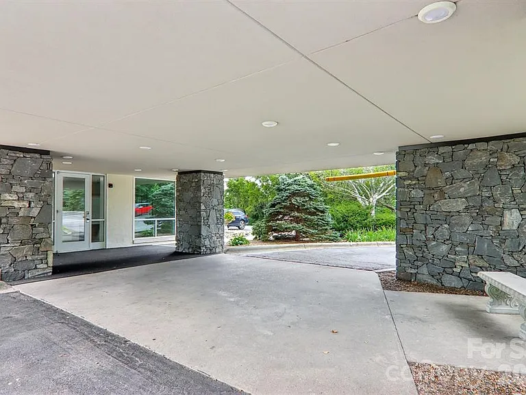 647 Town Mountain Rd #203 — Photo 16