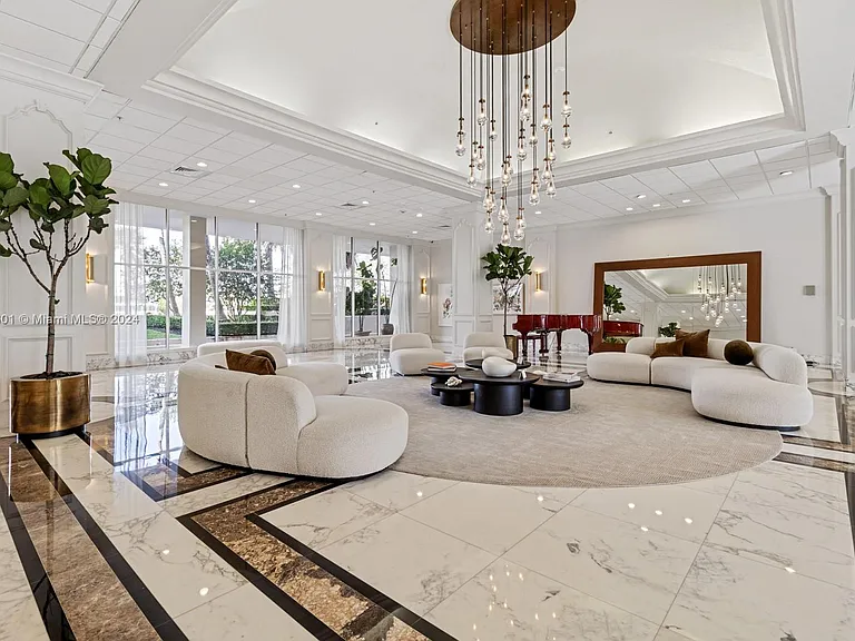 5600 Collins Ave #7W — Photo 4