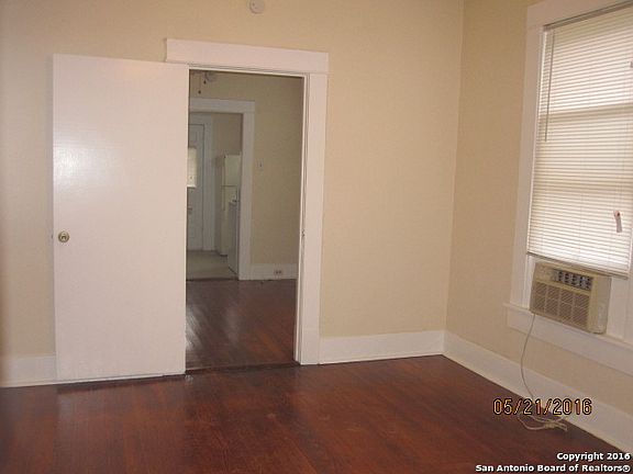 4th image of 531 Cedar St APT 4