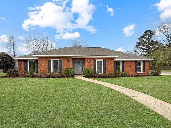 2134 Brandonwood Rd, Tuscaloosa, AL 35406