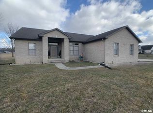 1230 S Tower Rd, Dawson, IL 62520