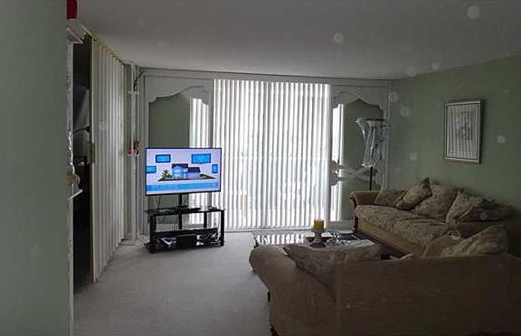 2nd image of 6039 Collins Av 530 #530
