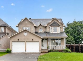 1141 Klondike Rd, Ottawa, ON K2W 1C4