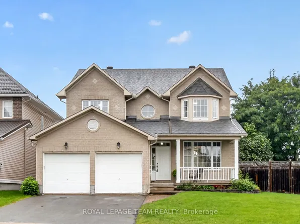 1141 Klondike Rd, Ottawa, ON K2W 1C4
