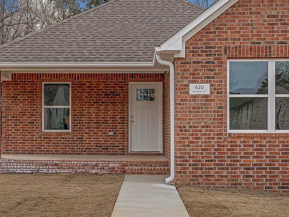 3rd image of 620 N 4th St