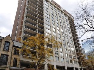 71 E Division St APT 404, Chicago, IL 60610