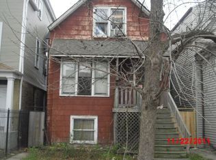 3706 N Sacramento Ave, Chicago, IL 60618