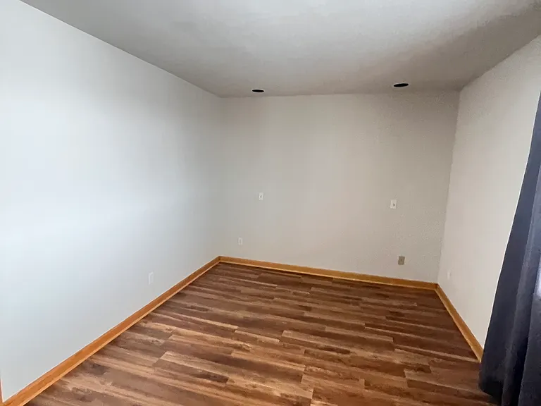 410 E Topaz Ave #B — Photo 15