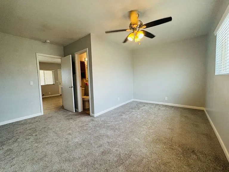 TFR — Photo 7