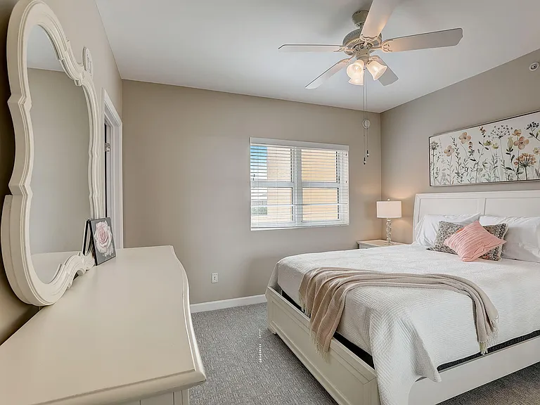 2650 Lake Shore Dr #804 — Photo 37