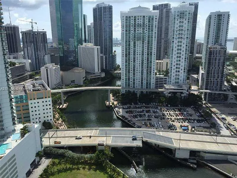 2 bed, 1129 sqft, $3,850 — Photo 3