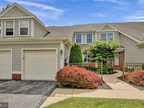 102 Oak Hill Ln, Wyomissing, PA 19610