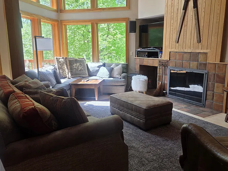 82 Rams Horn Dr #G2 — Photo 4