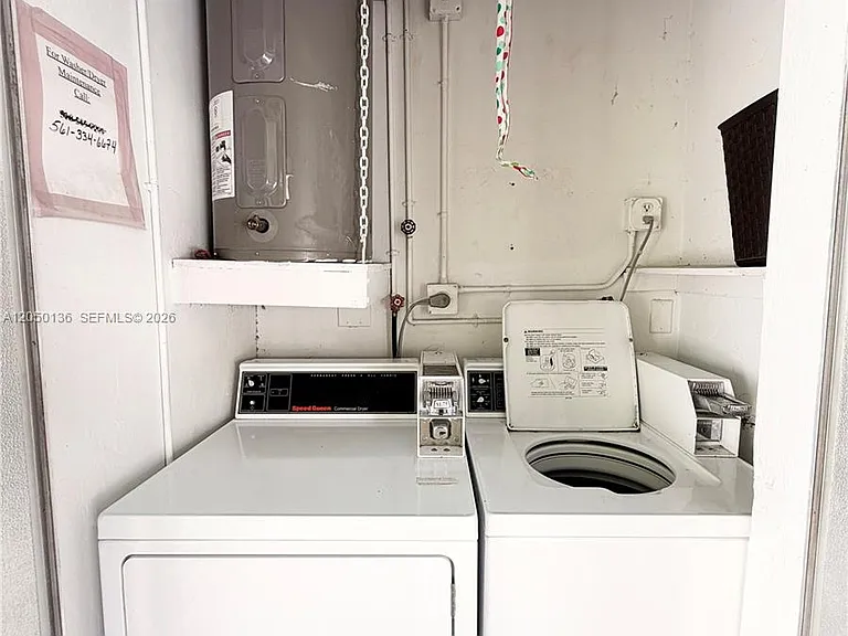 1632 NE 4th Pl #1 — Photo 16