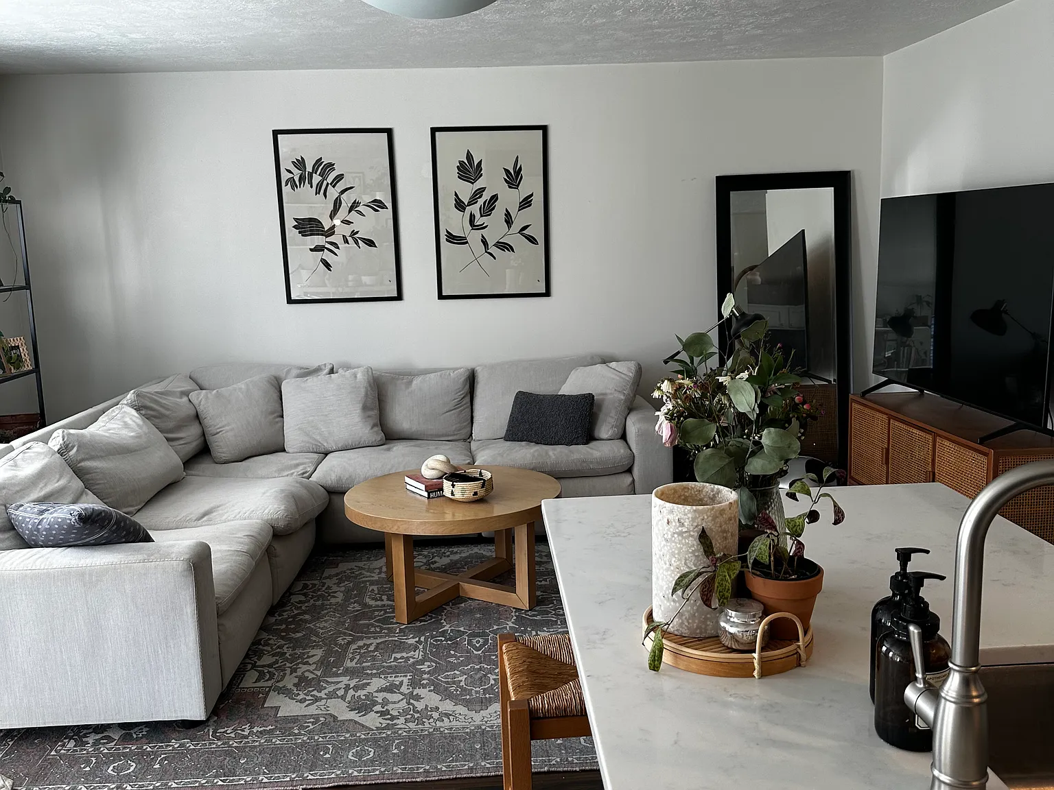 3 bed, 3.5 bath, 2272 sqft, $2,500 — Photo 4